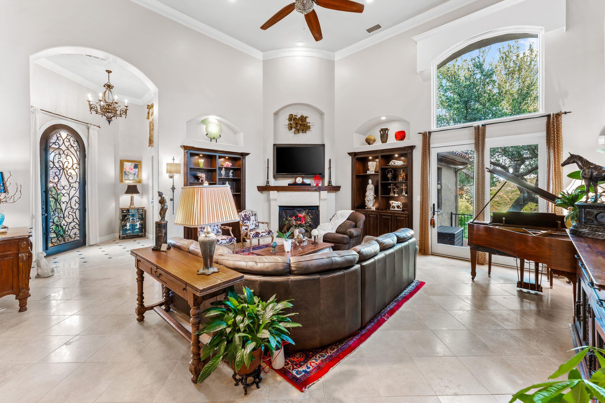 1901 Sea Eagle View Austin TX 78738