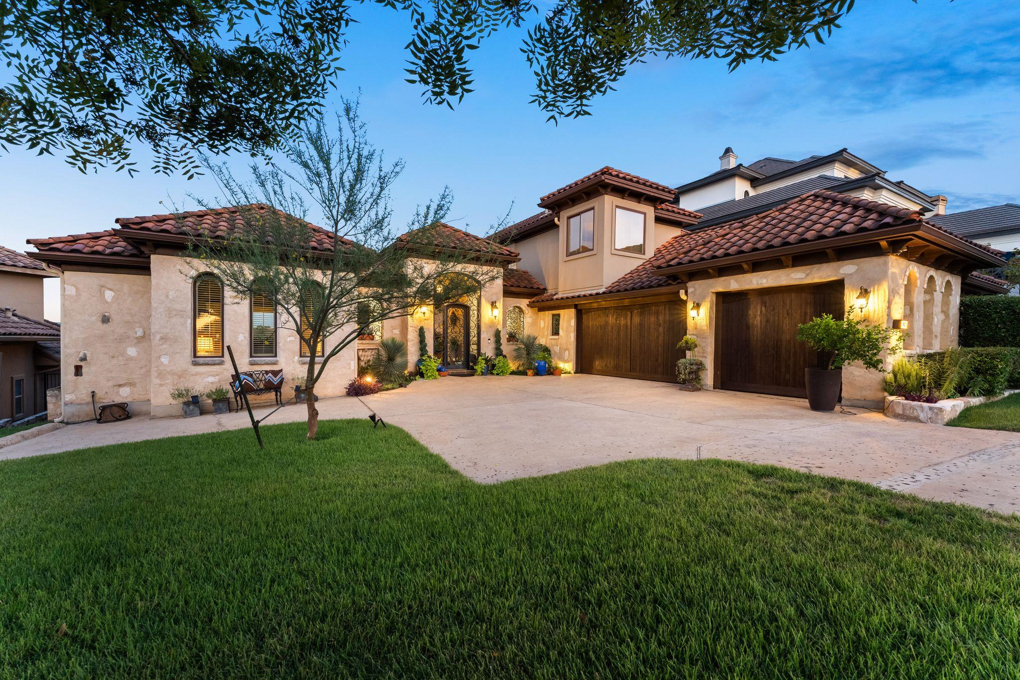 1901 Sea Eagle View Austin TX 78738