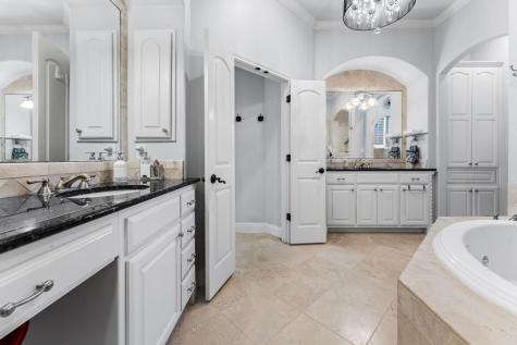 1901 Sea Eagle View Austin TX 78738