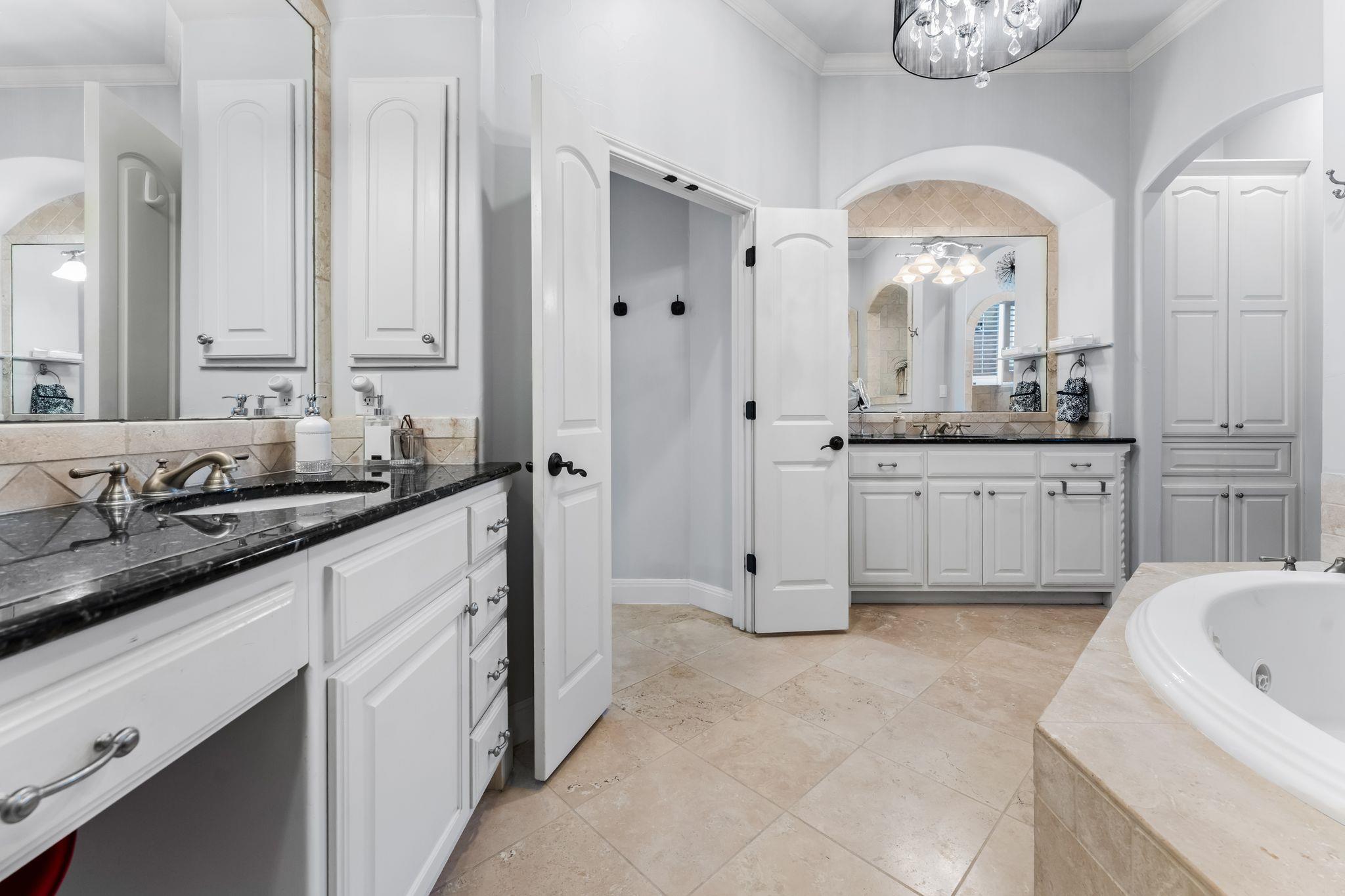 1901 Sea Eagle View Austin TX 78738