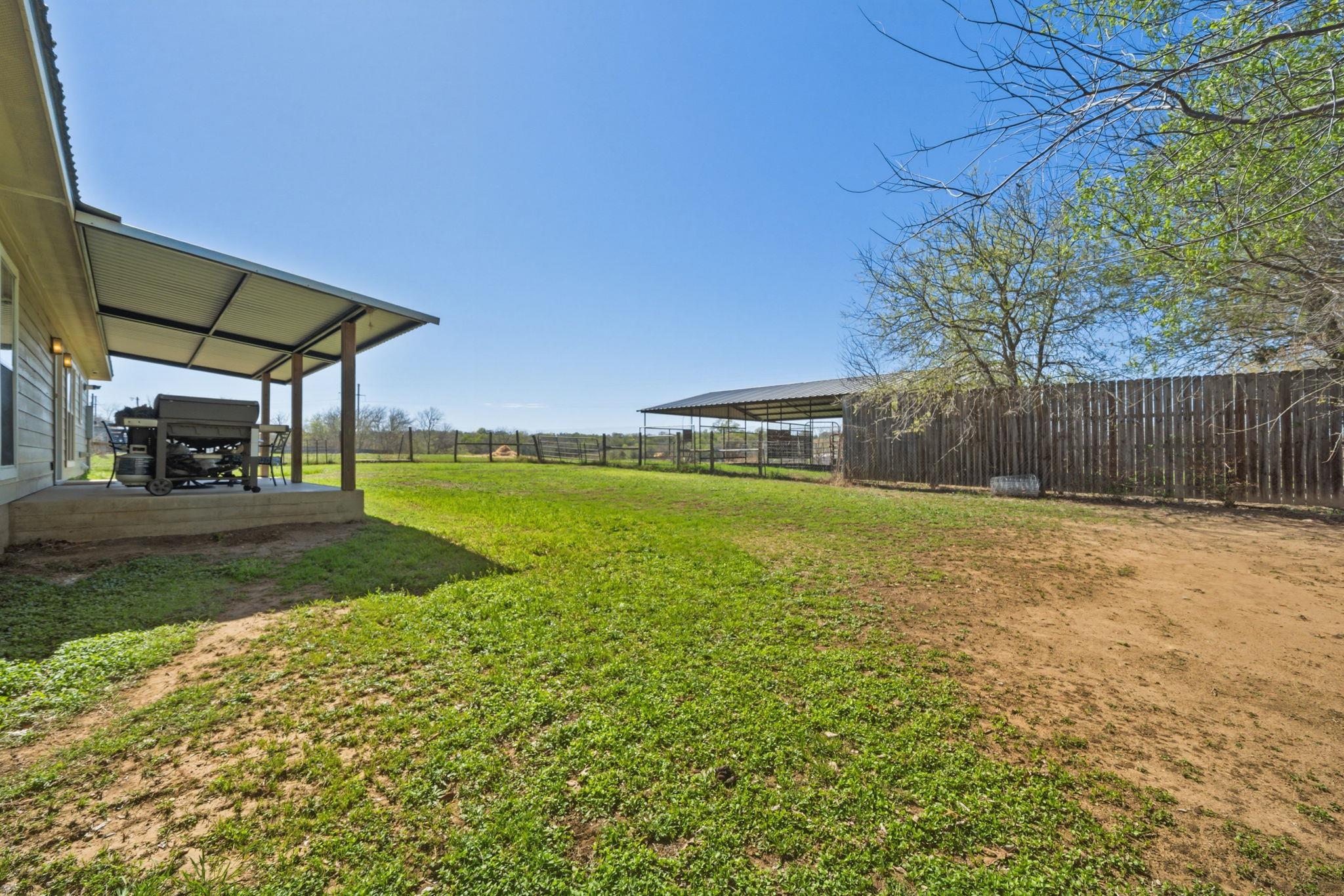 1516 Old Luling Road Lockhart TX 78644