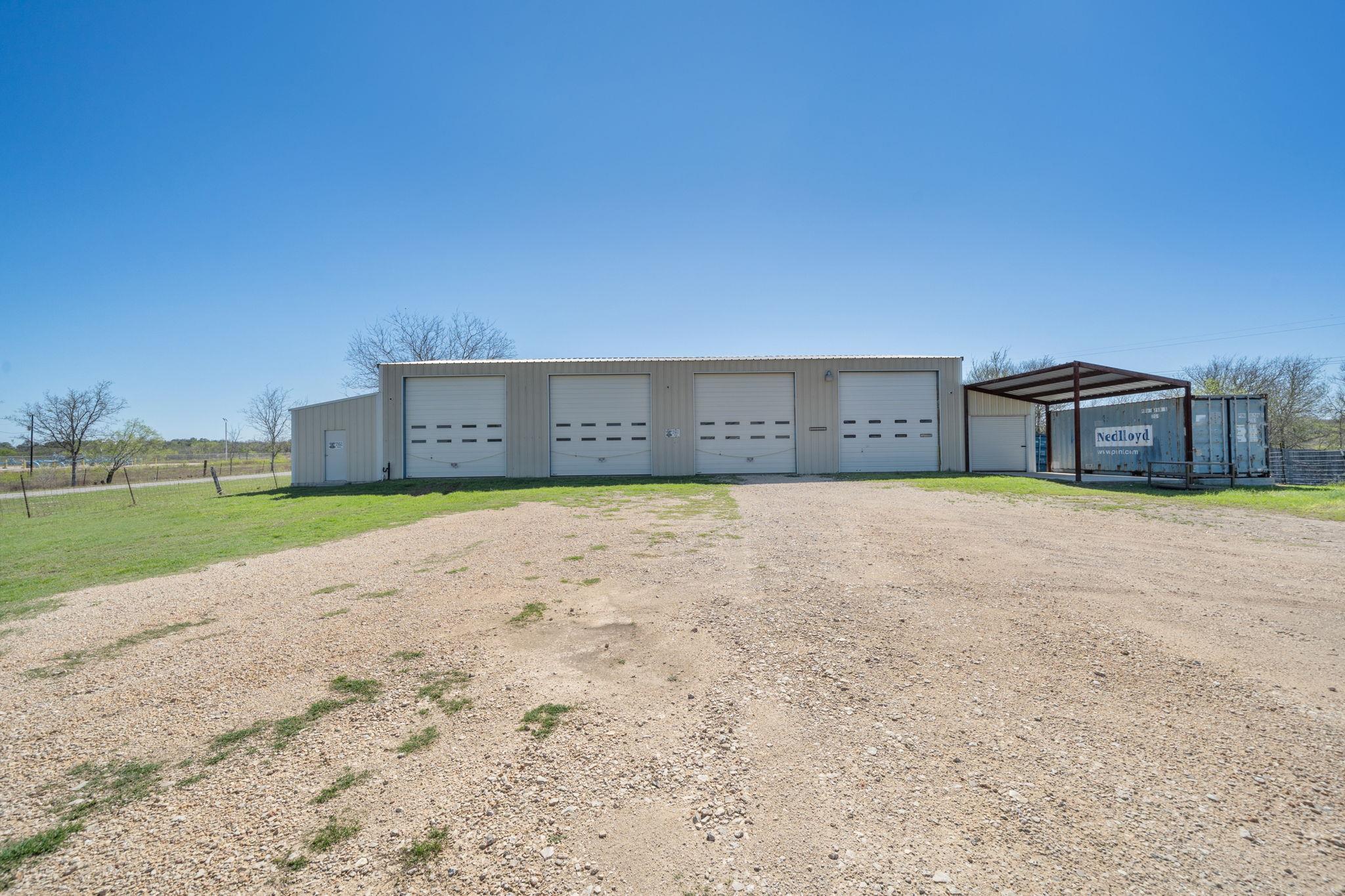 1516 Old Luling Road Lockhart TX 78644