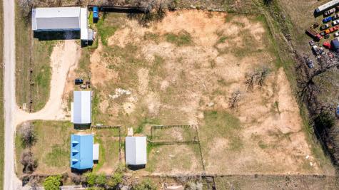 1516 Old Luling Road Lockhart TX 78644
