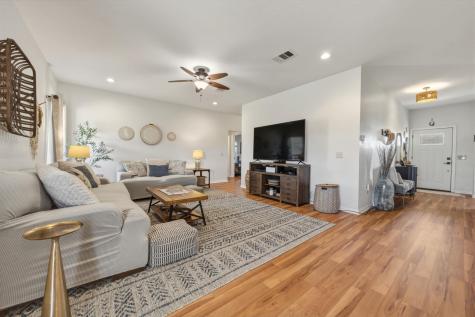 1516 Old Luling Road Lockhart TX 78644