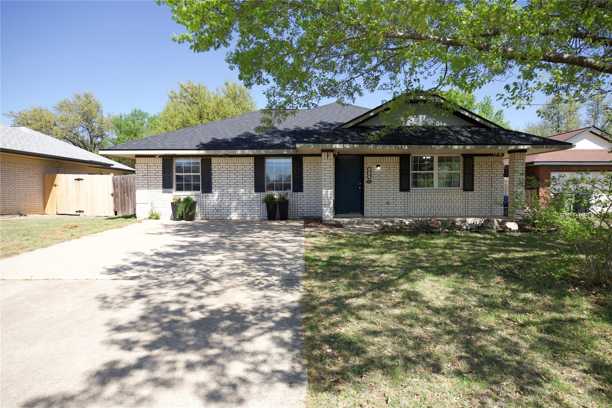 618 Bentwood Drive Leander TX 78641