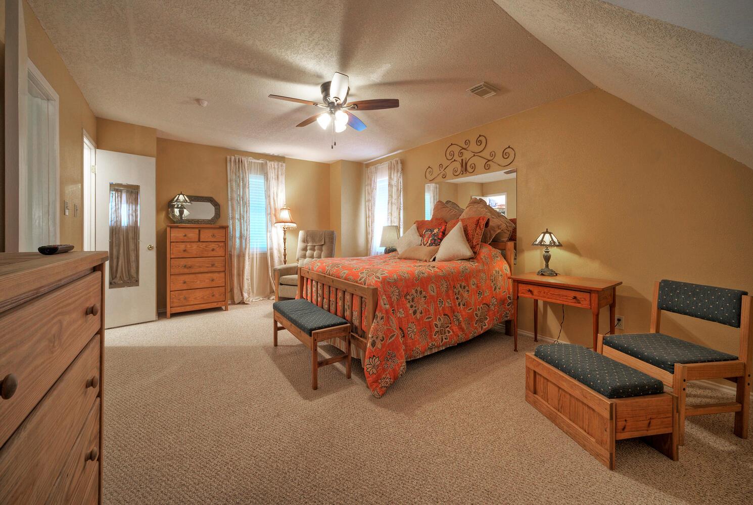 906 & 828 Water Street Webberville TX 78653