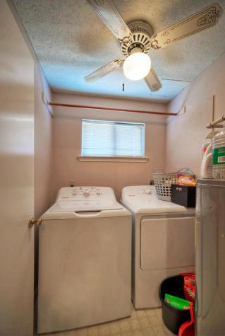 906 & 828 Water Street Webberville TX 78653