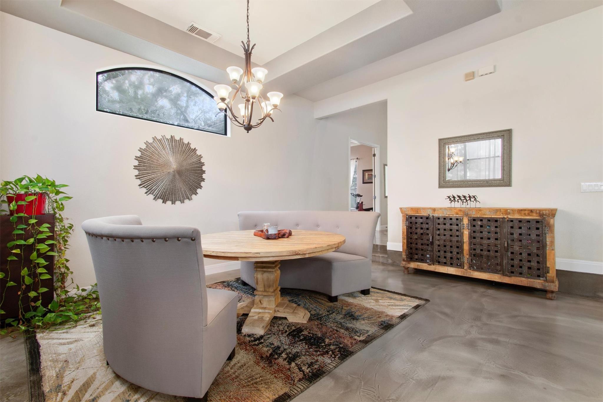 6 Monarch Oaks Lane The Hills TX 78738
