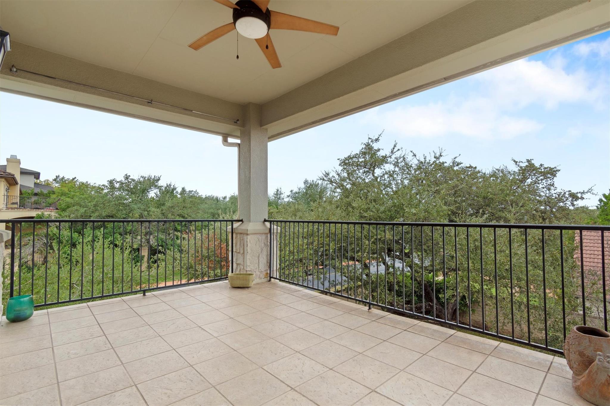 6 Monarch Oaks Lane The Hills TX 78738