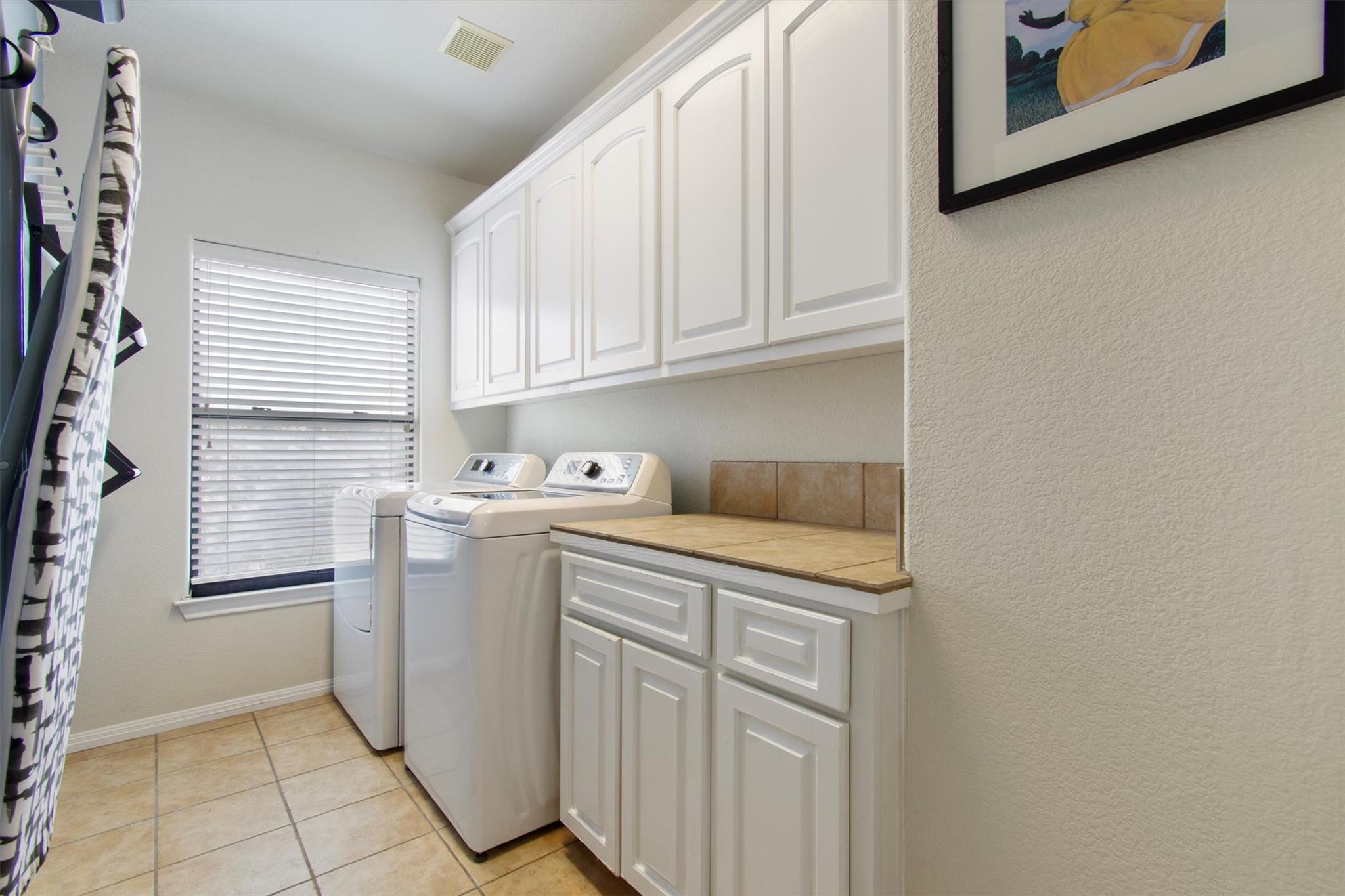 6 Monarch Oaks Lane The Hills TX 78738