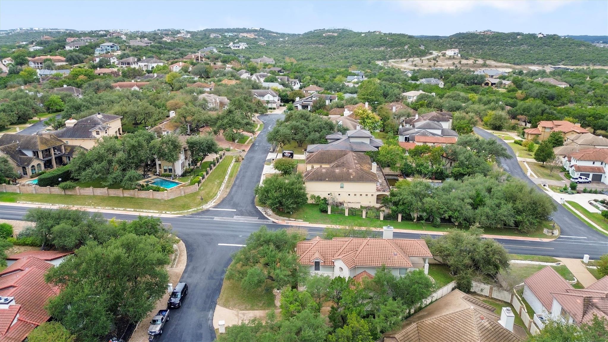 6 Monarch Oaks Lane The Hills TX 78738