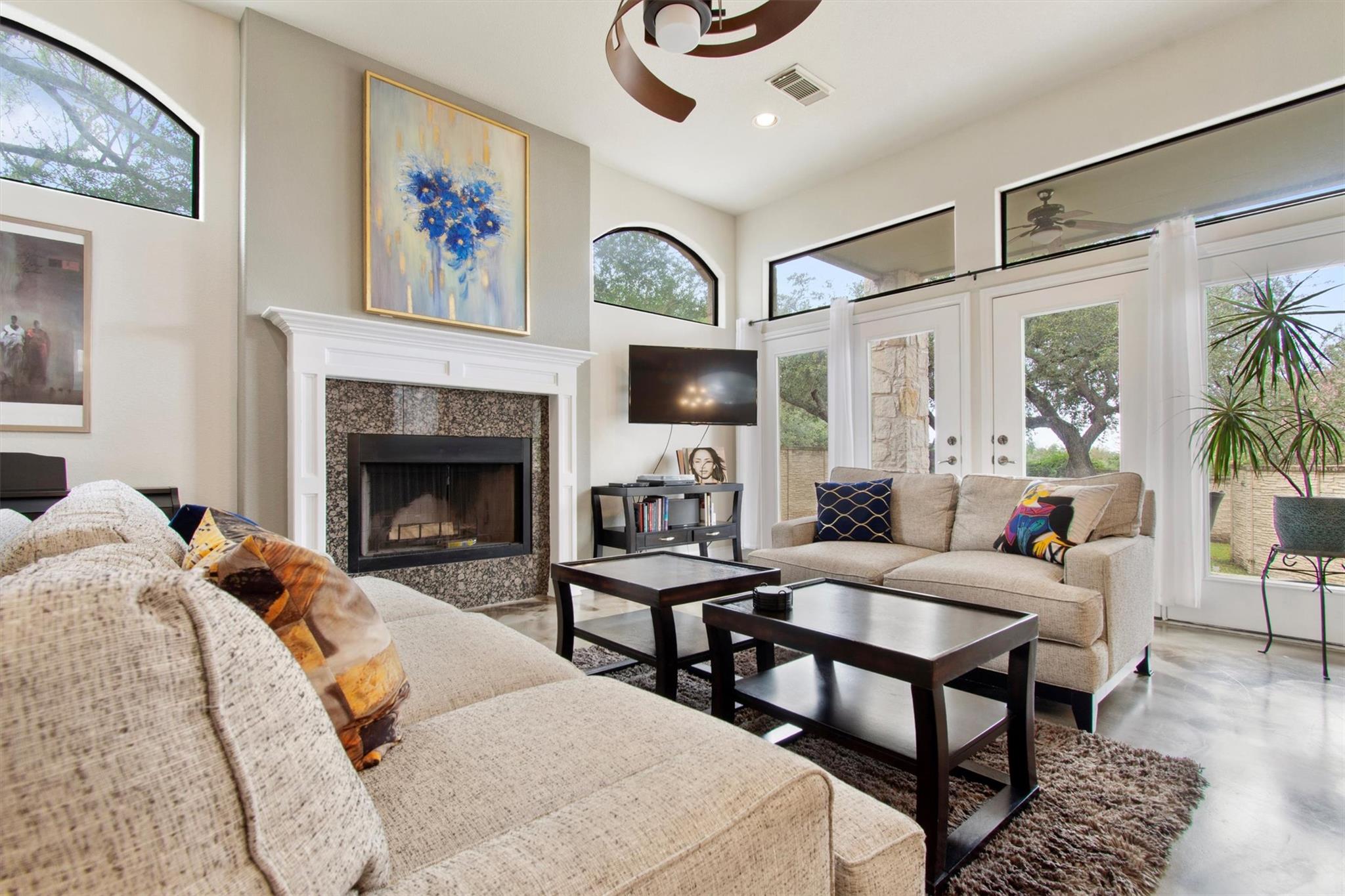 6 Monarch Oaks Lane The Hills TX 78738