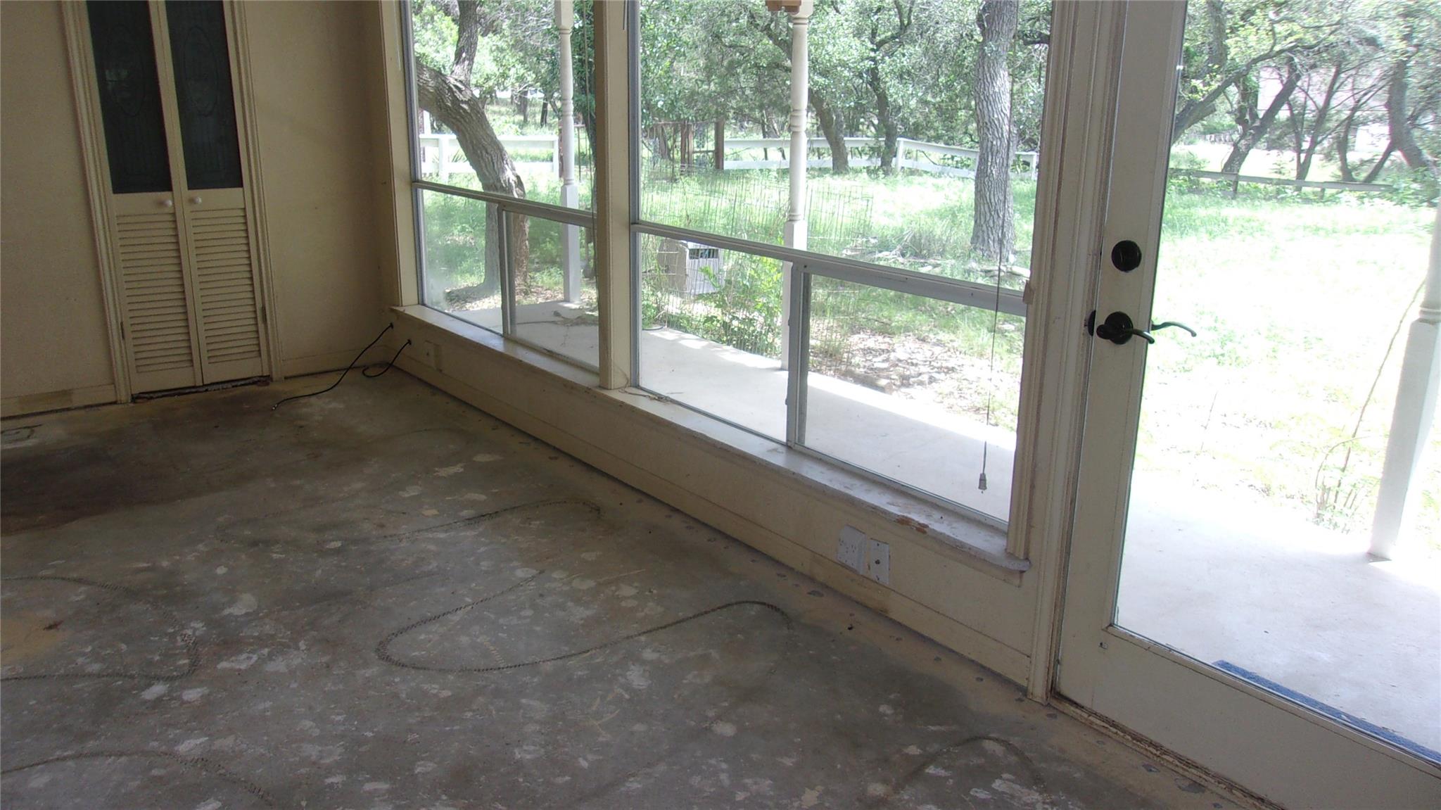 702 Cottonwood Creek Road Dripping Springs TX 78620