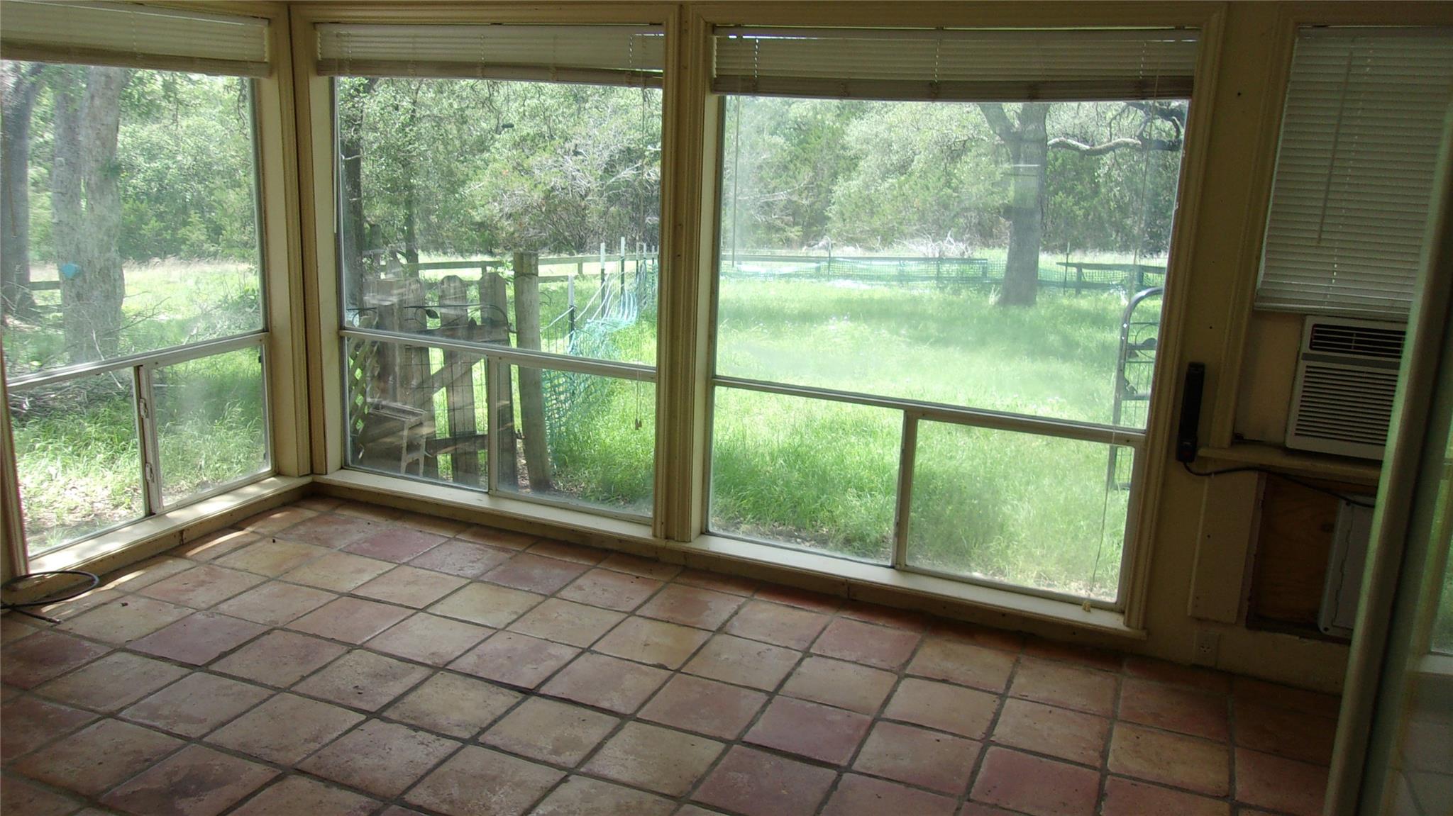 702 Cottonwood Creek Road Dripping Springs TX 78620