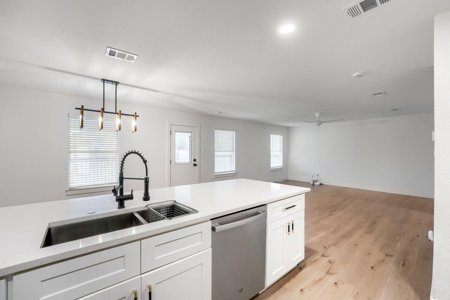6708 Panda Royle Drive Del Valle TX 78617