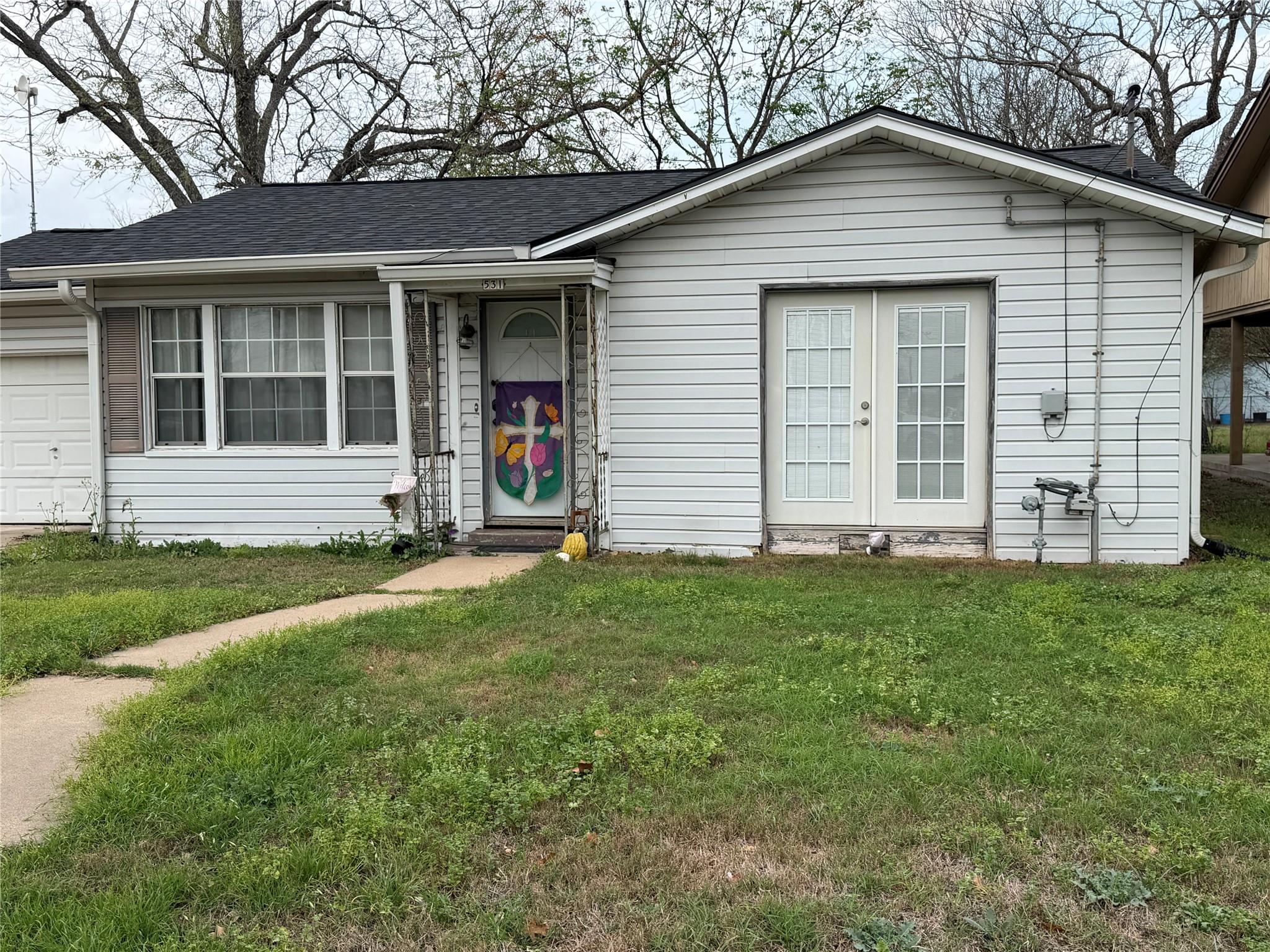 531 E Houston Street Giddings TX 78942