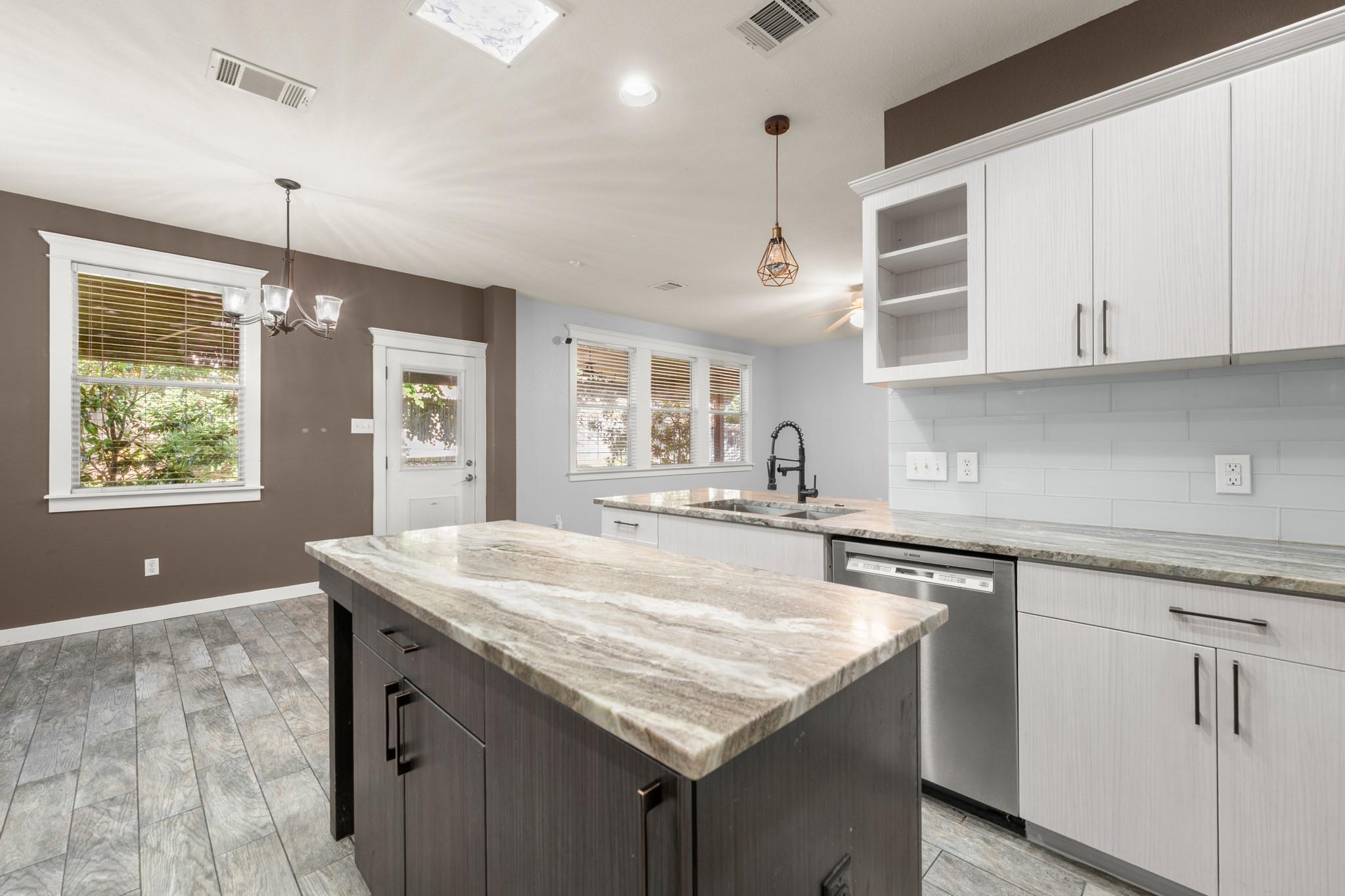 411 Olmos Drive Leander TX 78641