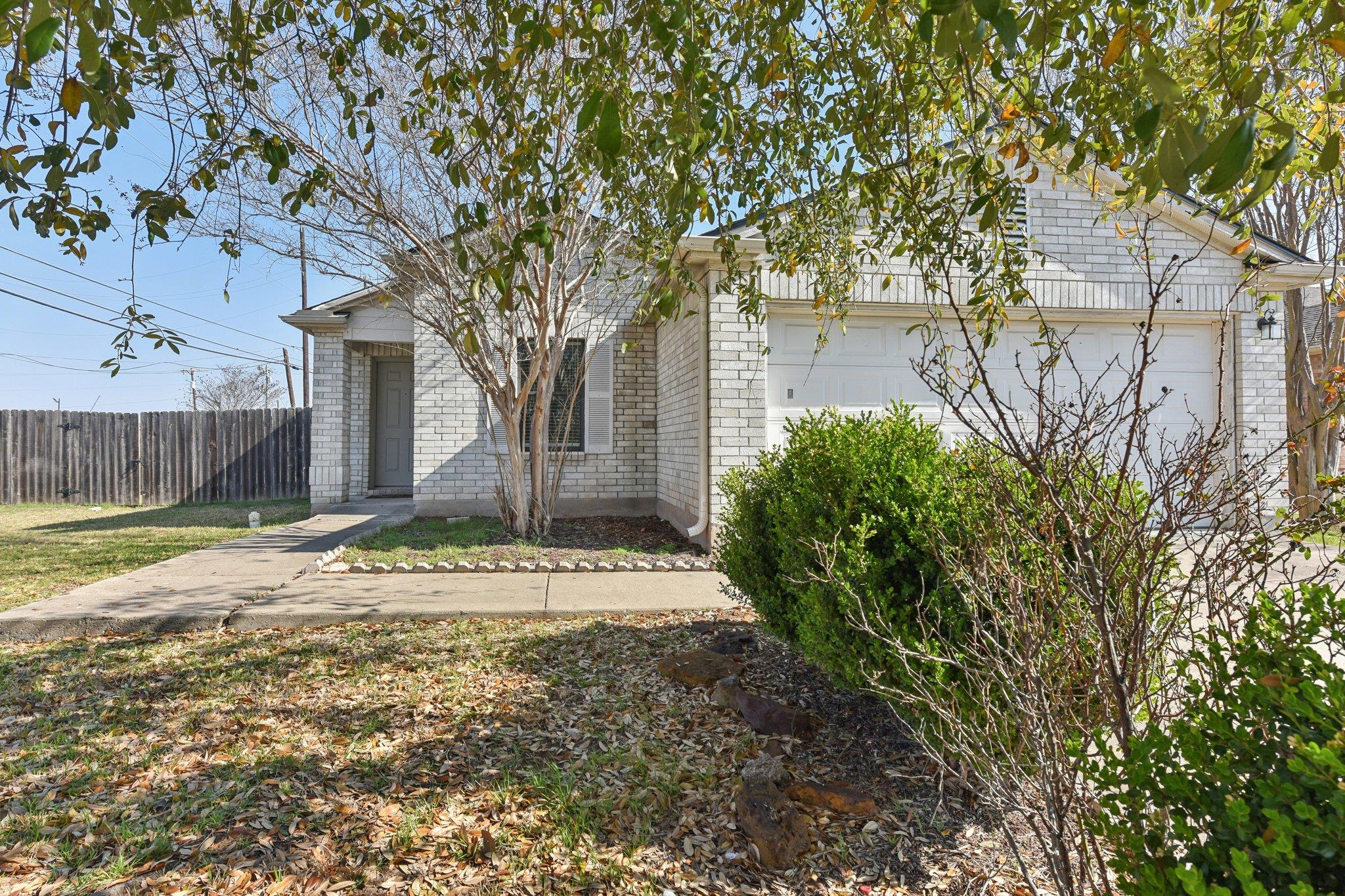 101 Bandera Woods Boulevard Elgin TX 78621