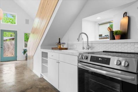 1808 Forest Hill Drive Austin TX 78745
