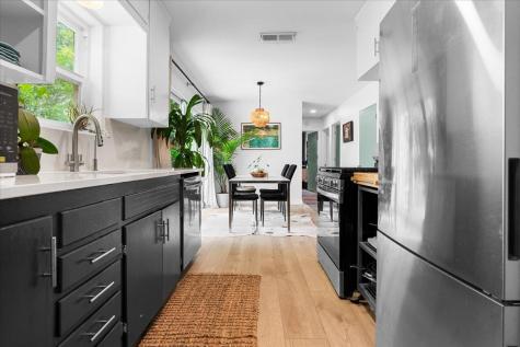 1808 Forest Hill Drive Austin TX 78745