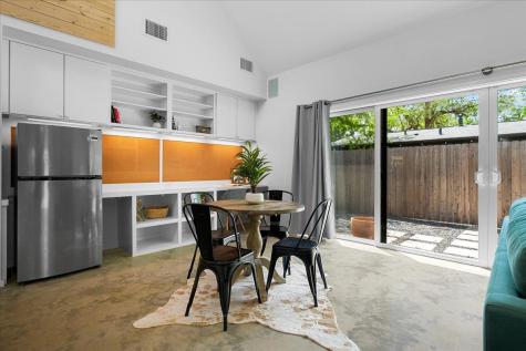 1808 Forest Hill Drive Austin TX 78745