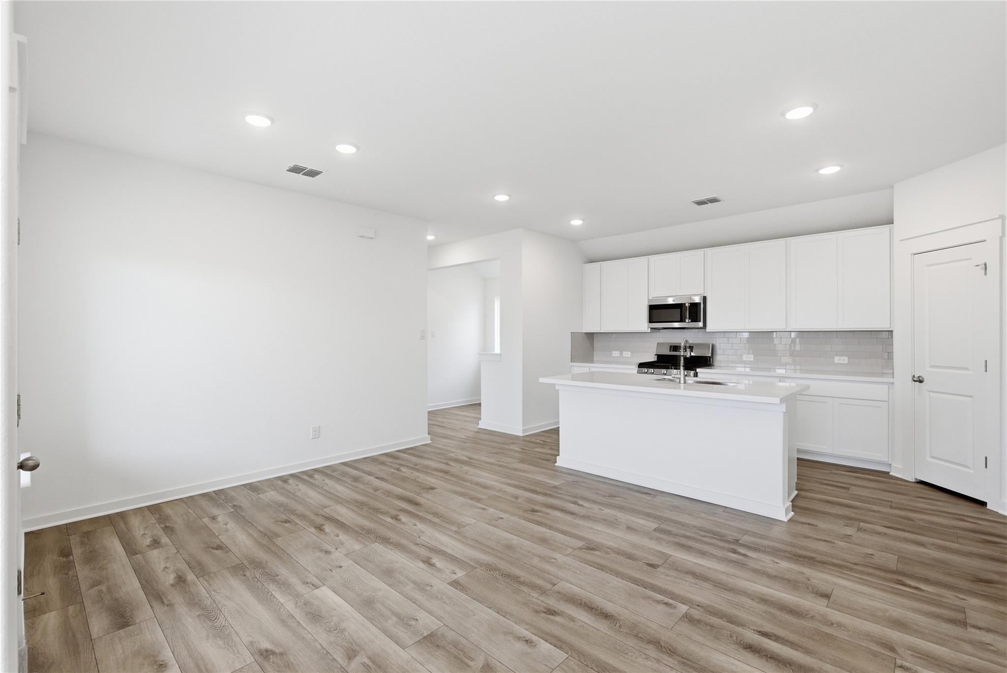 215 Bellie Lane Kyle TX 78640