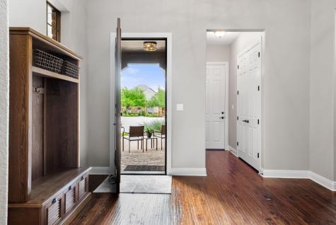208 Santaluz Lane Austin TX 78732