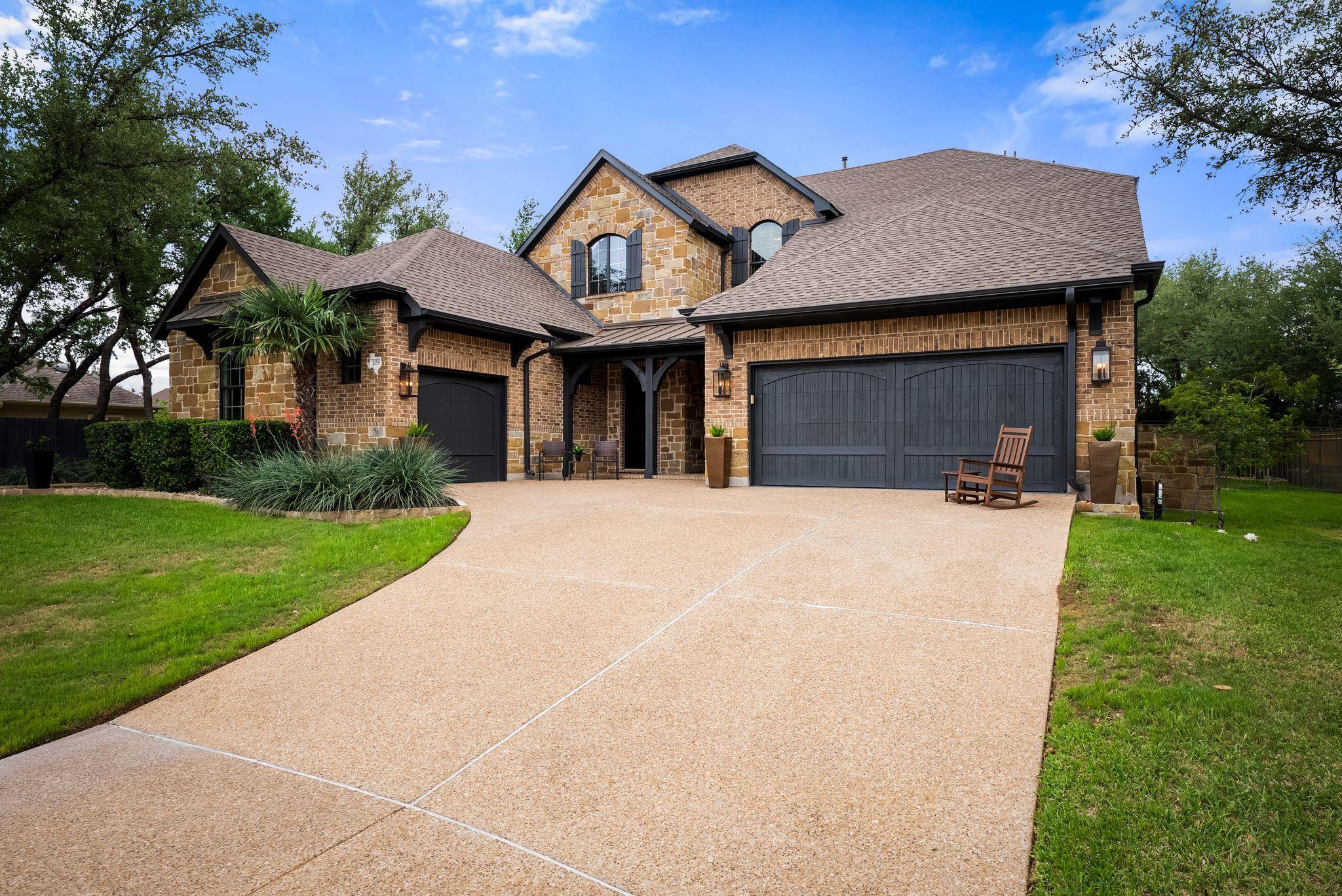 208 Santaluz Lane Austin TX 78732
