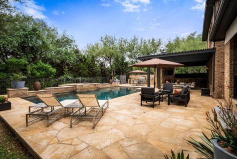 208 Santaluz Lane Austin TX 78732