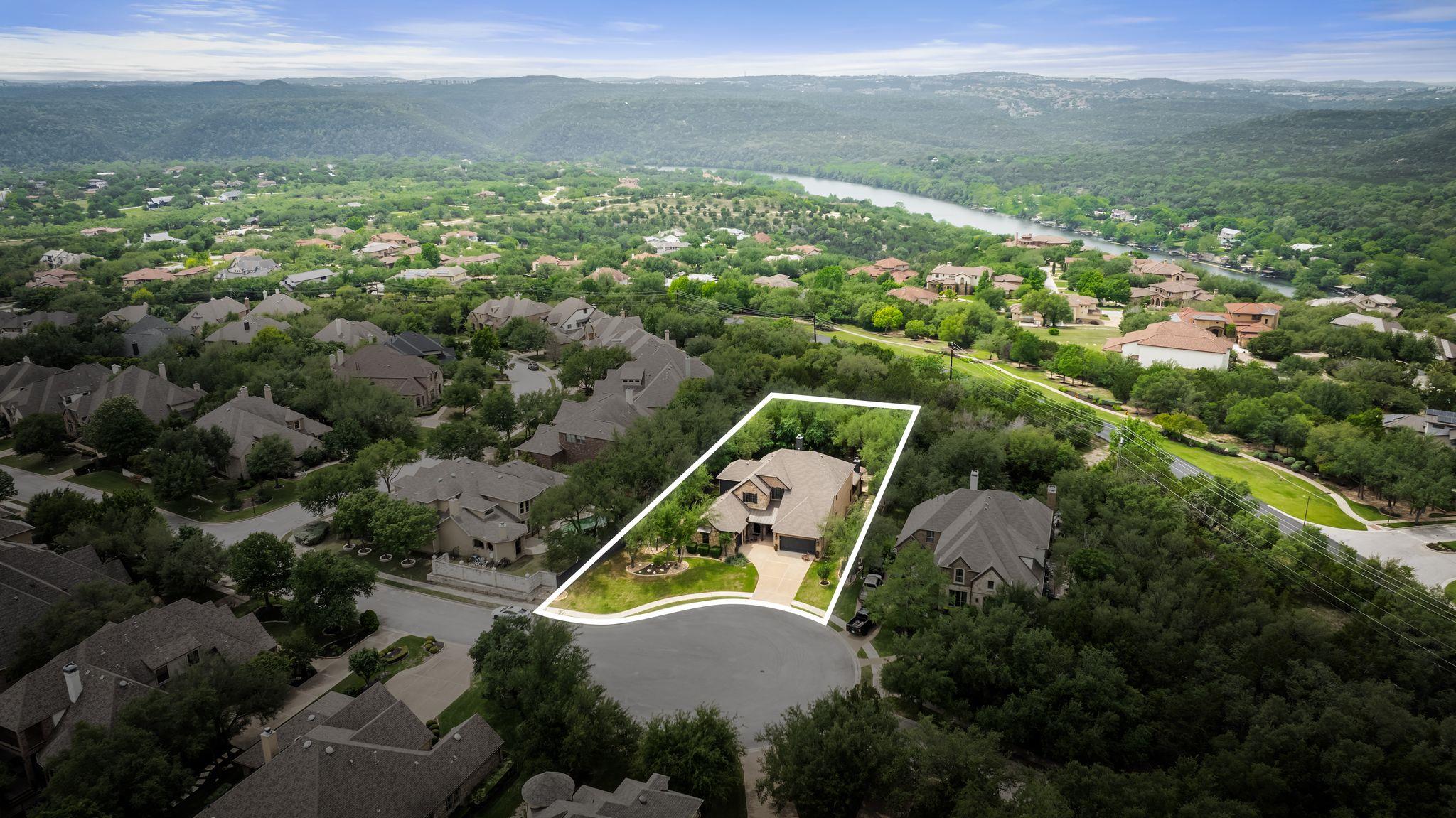 208 Santaluz Lane Austin TX 78732