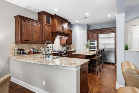 208 Santaluz Lane Austin TX 78732