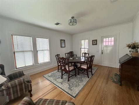129 E Crockett Street La Grange TX 78945