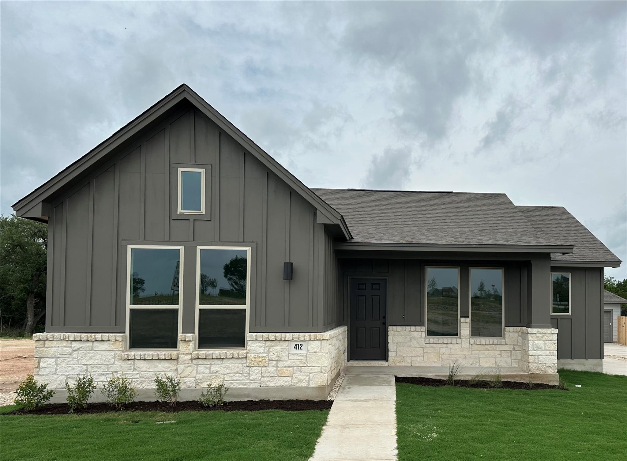 436 Treadwell Lane Kyle TX 78640