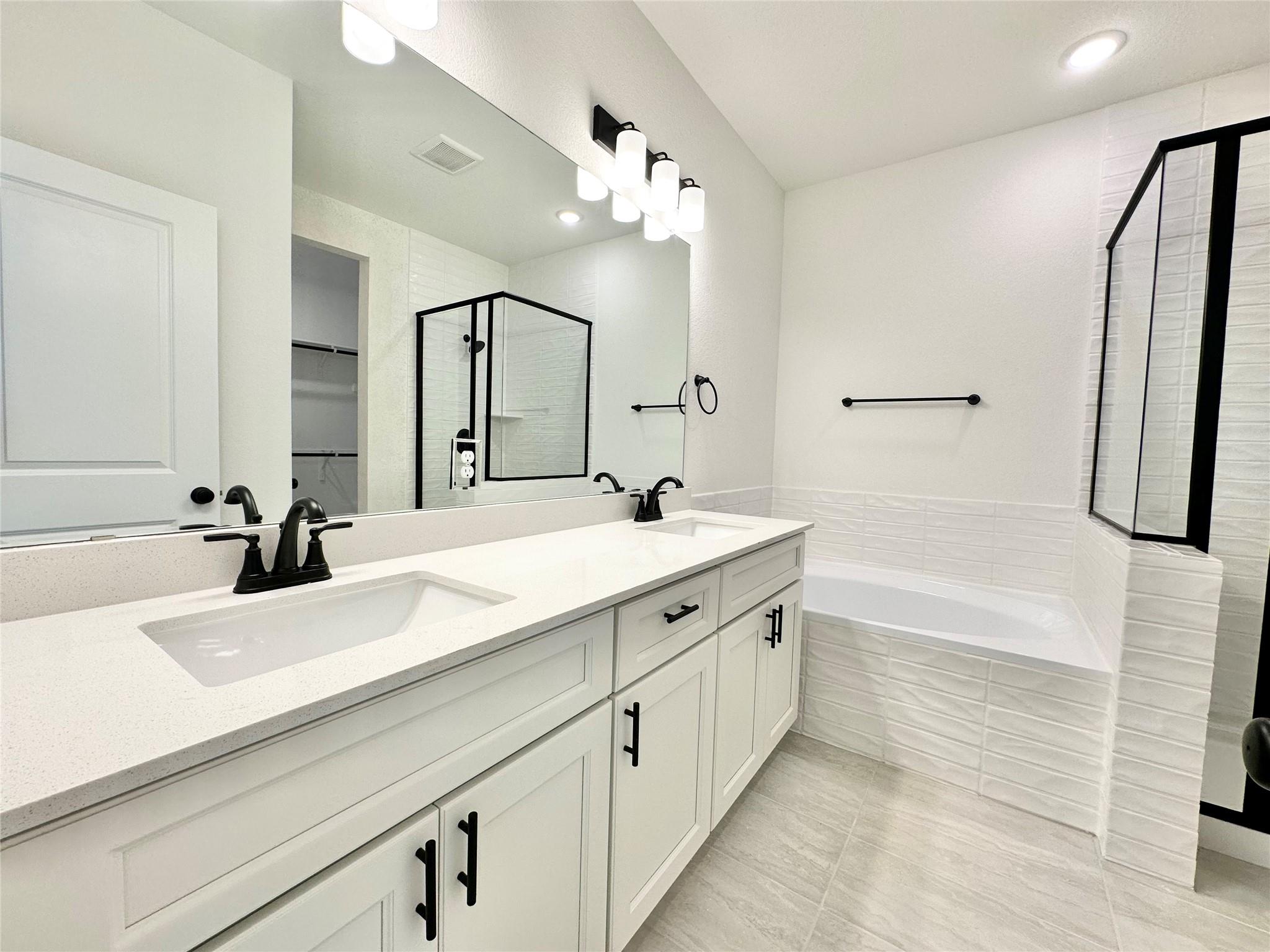 436 Treadwell Lane Kyle TX 78640