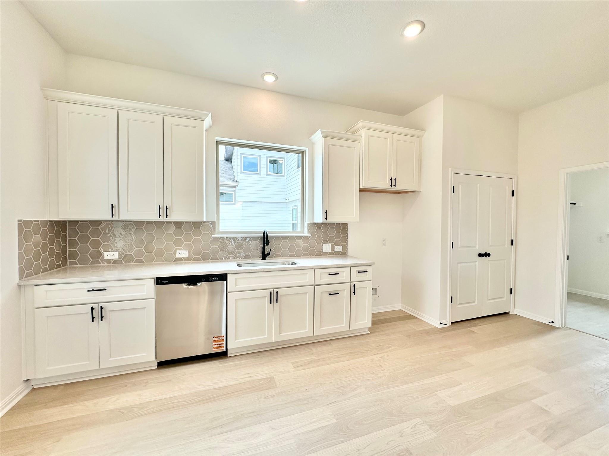 436 Treadwell Lane Kyle TX 78640
