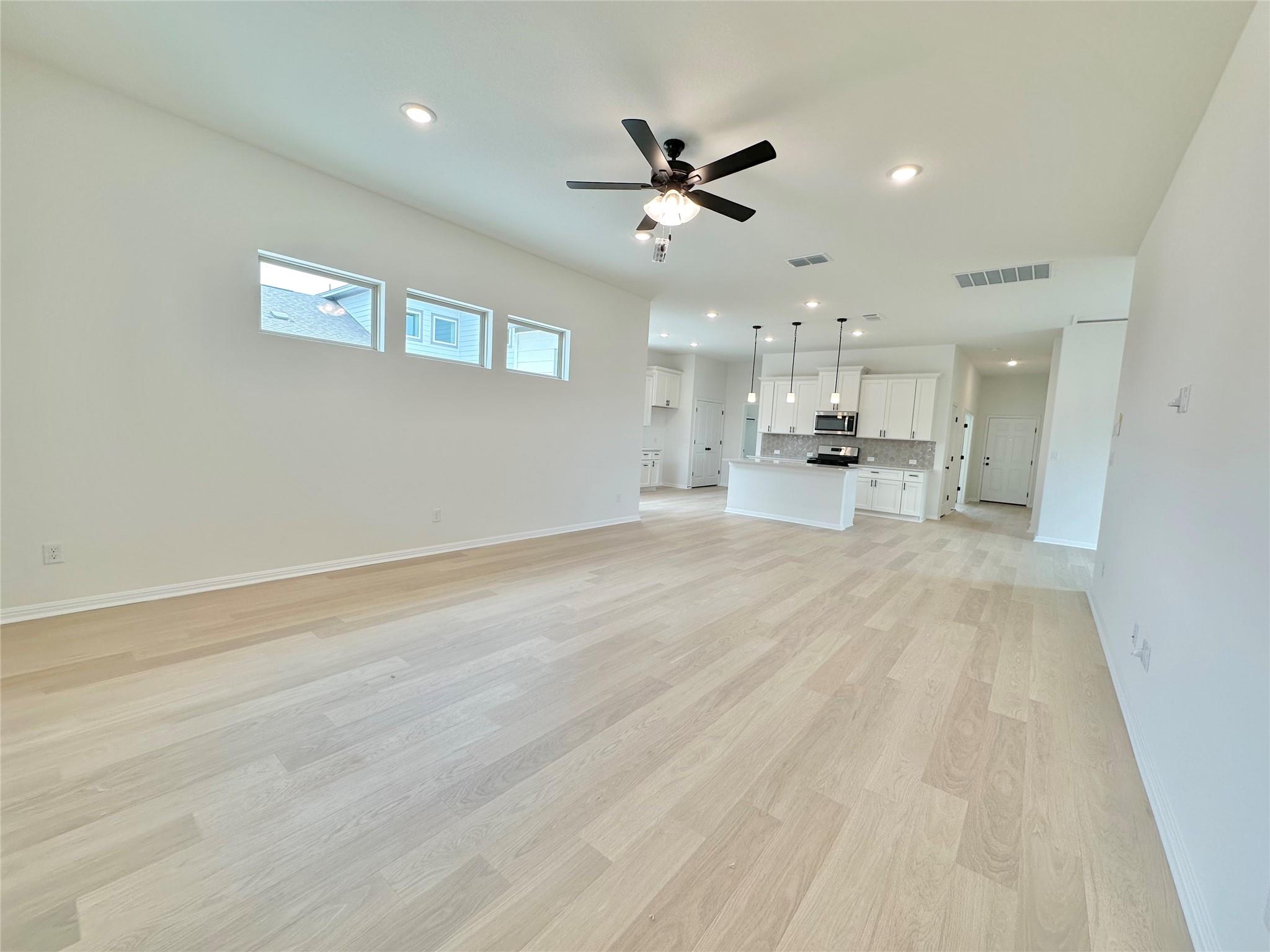 436 Treadwell Lane Kyle TX 78640