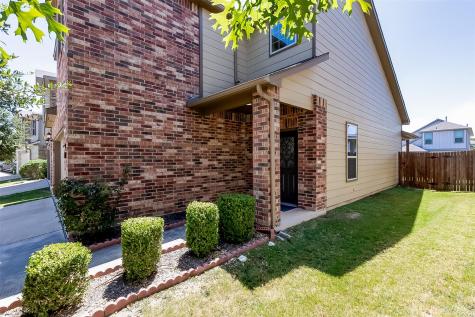 1005 Cold Bear Cove Austin TX 78748