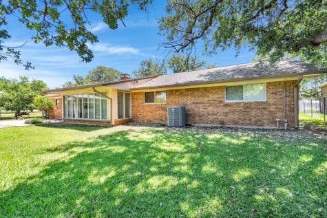 105 Agarita Drive Burnet TX 78611