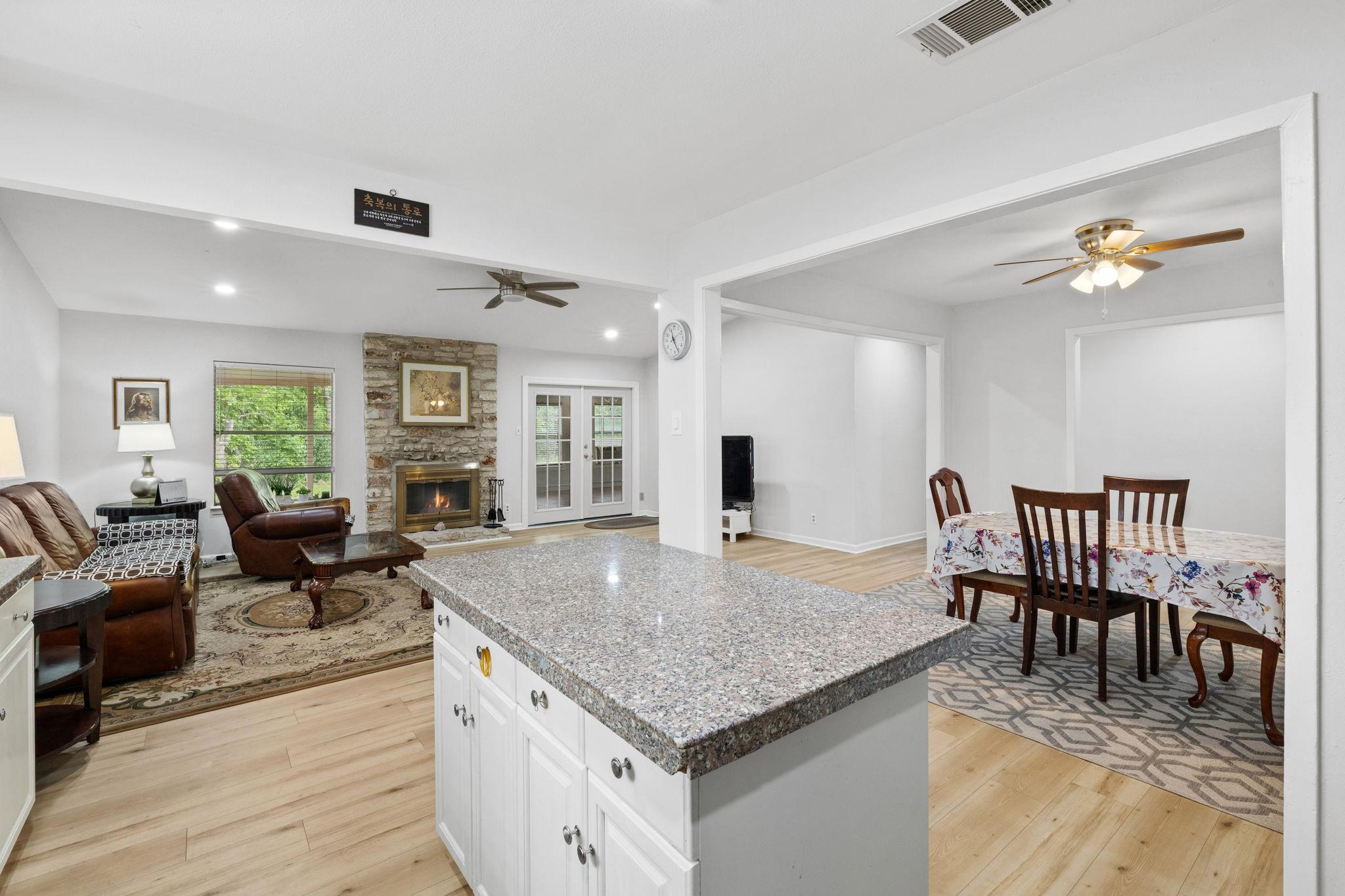 607 Elderberry Cove Austin TX 78745