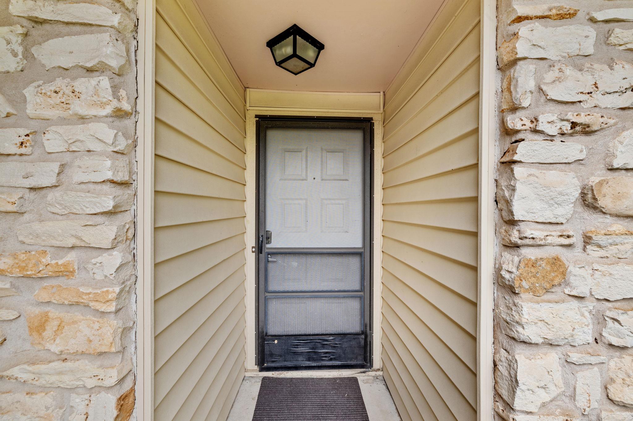 607 Elderberry Cove Austin TX 78745