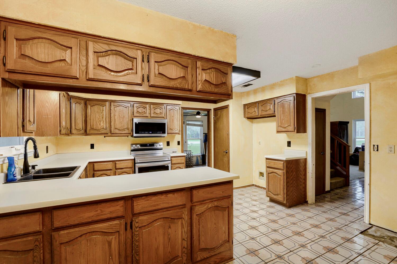 215 Dewberry Cove Buda TX 78610
