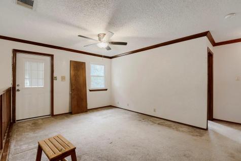 215 Dewberry Cove Buda TX 78610