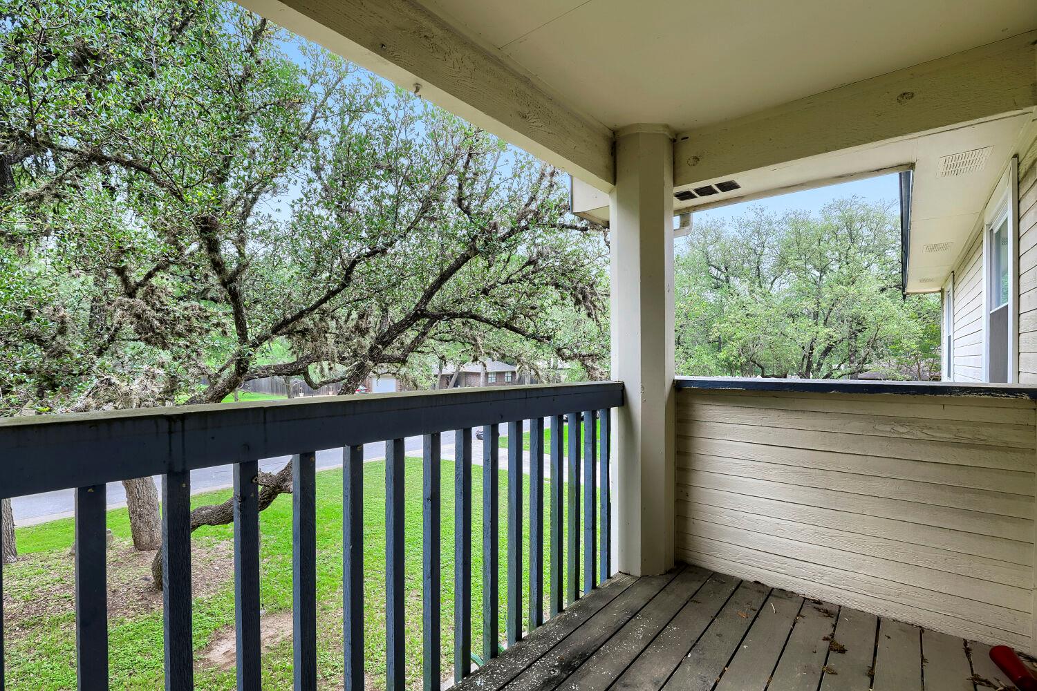 215 Dewberry Cove Buda TX 78610