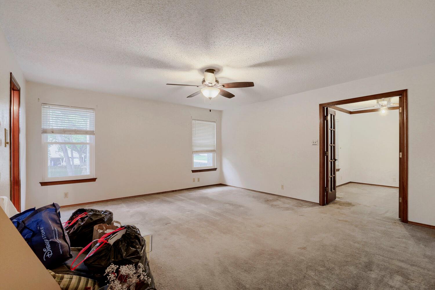 215 Dewberry Cove Buda TX 78610