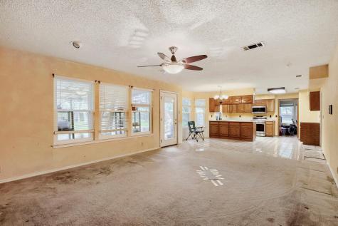 215 Dewberry Cove Buda TX 78610
