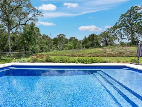 427 State Highway 304 Bastrop TX 78602