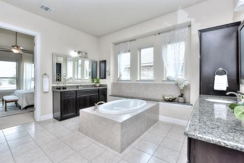 921 Wolcott Drive Leander TX 78641