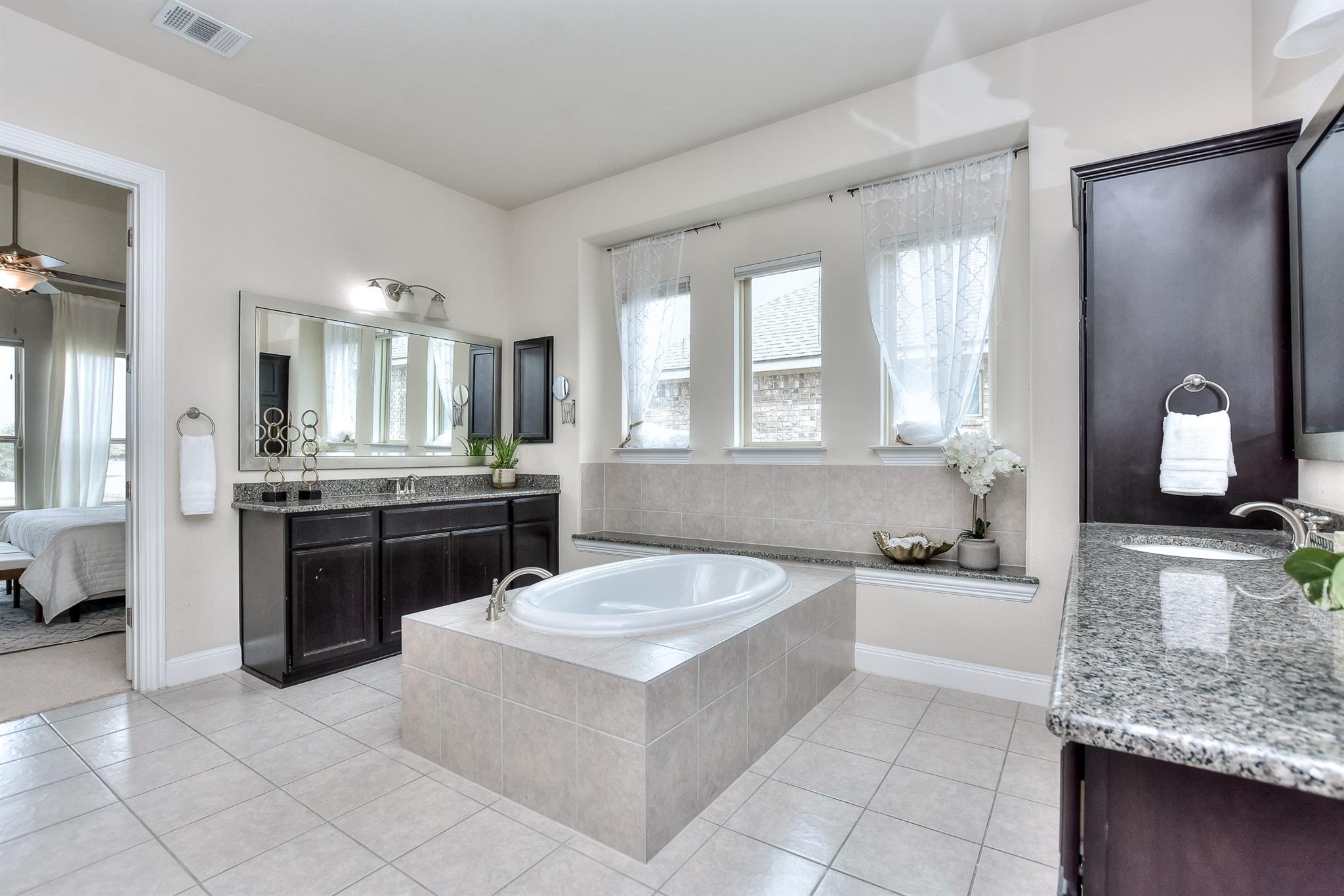 921 Wolcott Drive Leander TX 78641
