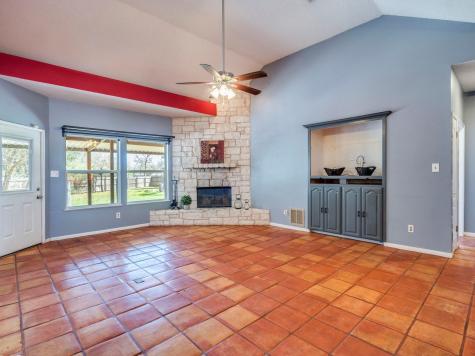 119 Briarwood Lane Elgin TX 78621