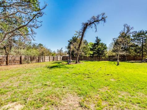 119 Briarwood Lane Elgin TX 78621